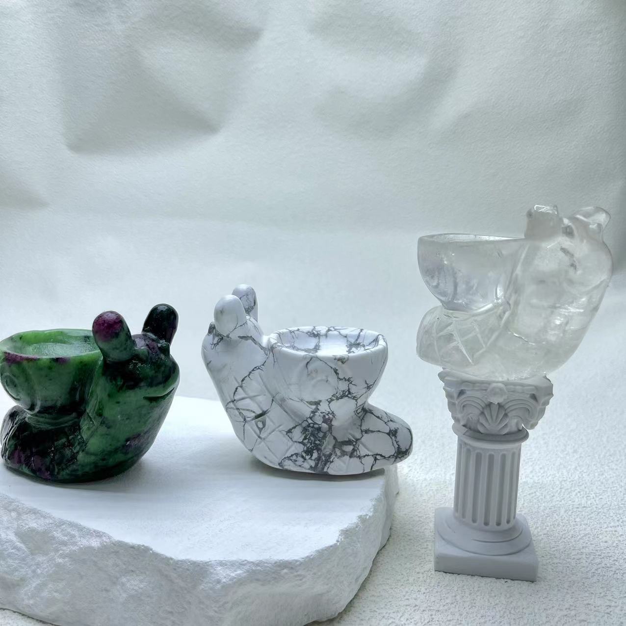 Snail Carving, Also can be sphere Holder