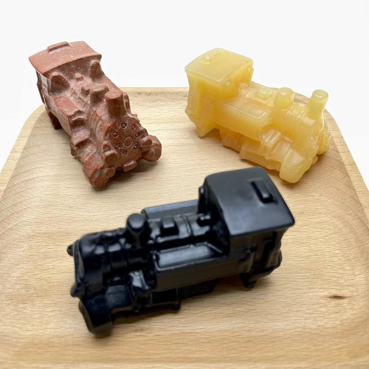 Train head crystal carving,set of 1 ,calcite,obsidian