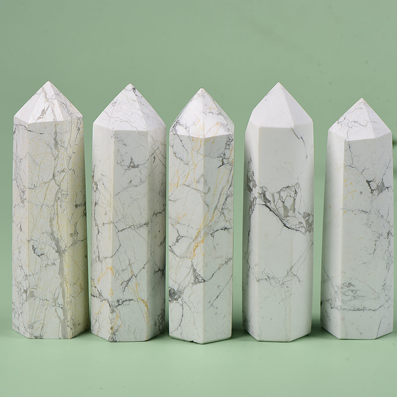 Howlite Point