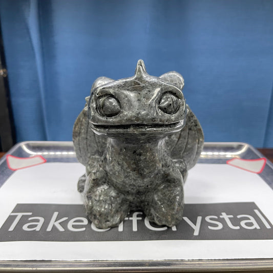 Yooperlite toothless carving,14cm tall