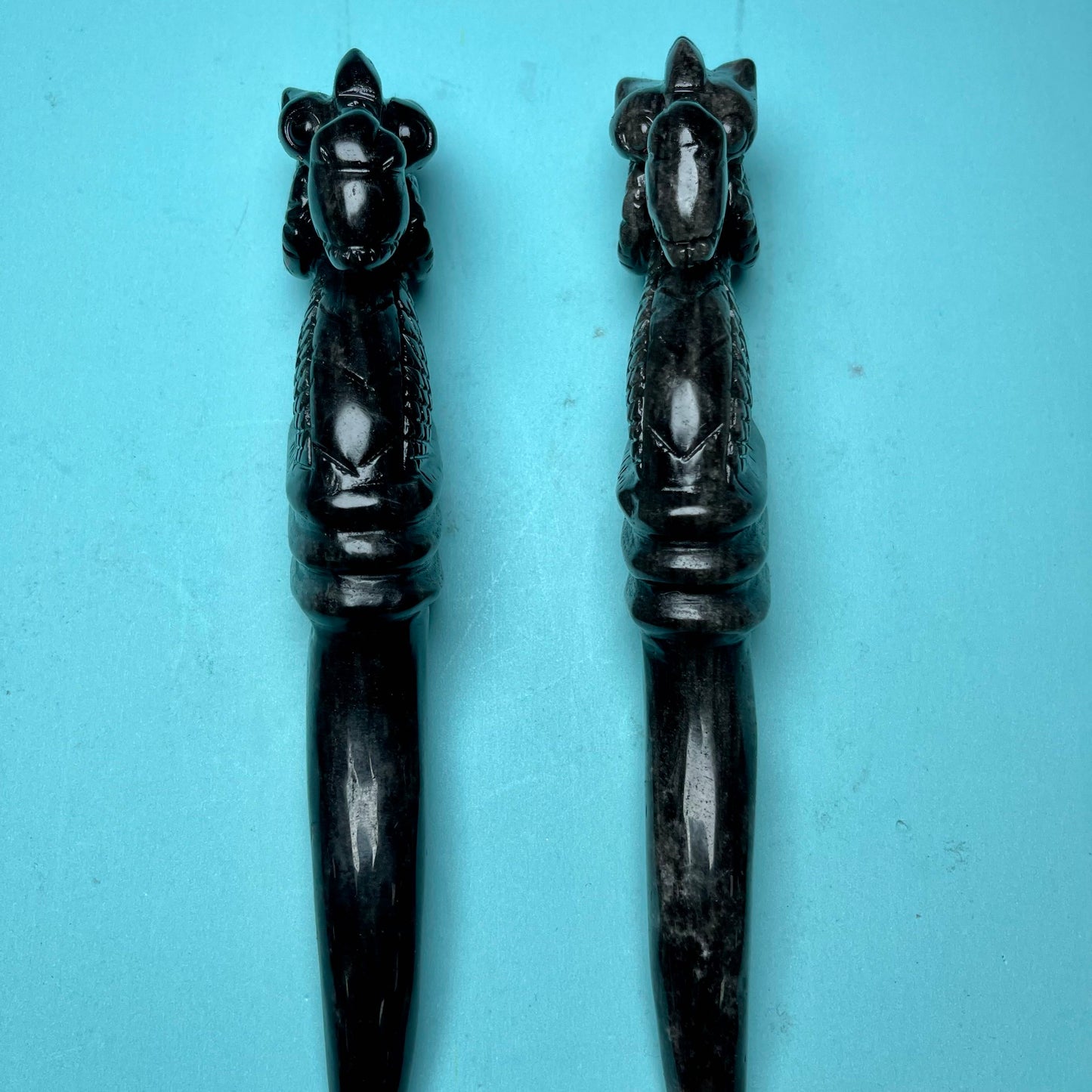 Silver Obsidian Sea Horse，set of 1