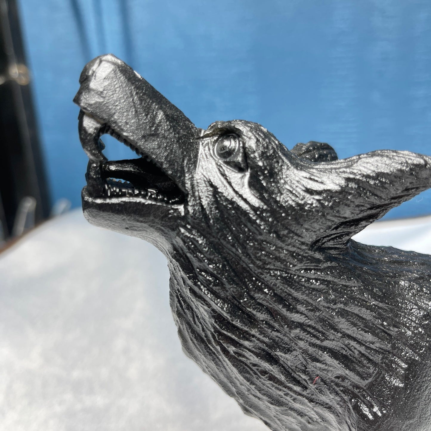 Obsidian Wolf Carving, Big Size