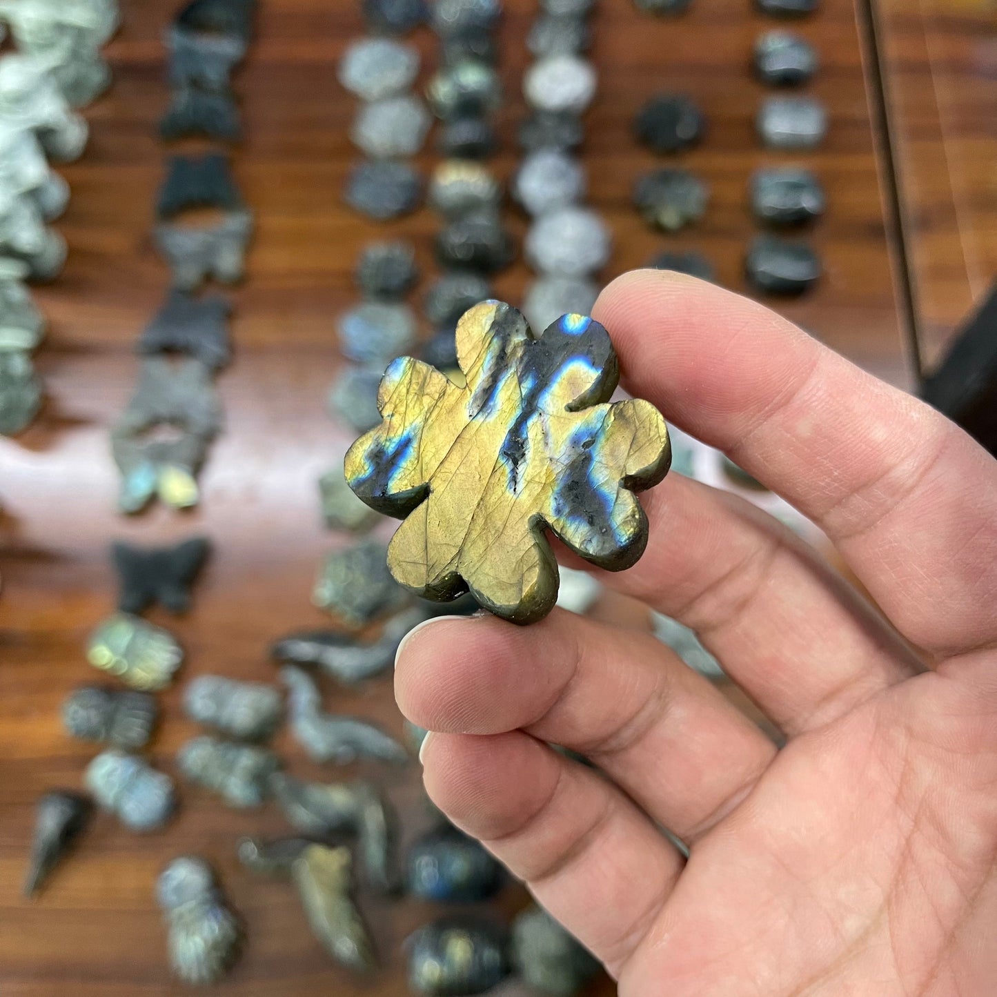 Labradorite carving,set of 1