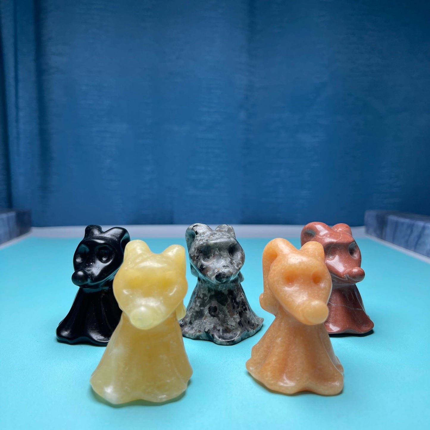 Zero Dog Crystal Carving ,set of 2