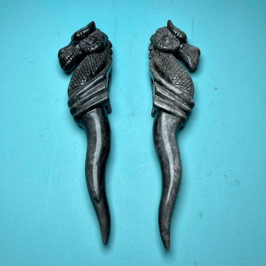 Silver Obsidian Sea Horse，set of 1